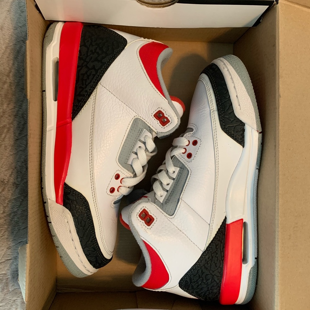 Jordan 3 fire red